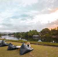 DIN Cafè คาเฟ่บรรยากาศดี ริมแม่น้ำแคว