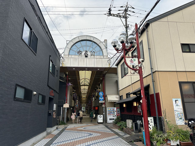 大分・別府。やよい商店街に飾られている『やよい天狗みこし』 