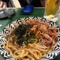 「二本松涮涮屋 本館」食材新鮮，服務親切