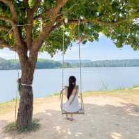 คาเฟ่ศรีสะเกษ วิวทะเลสาบ