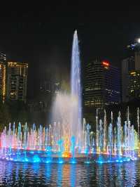 Water fountain show in the city centre ⛲️⛲️