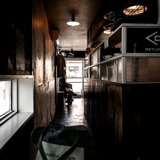 Moon Dogg Espresso Roasters