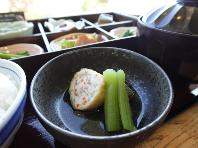 「別府溫泉酒店 Terrace 御堂原旅館，包泊車、晚餐、Wi-Fi、早餐」