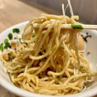 【大阪・京橋】人類みな麺類ブランドのまぜそば専門店「人類みなまぜそば京橋店」
