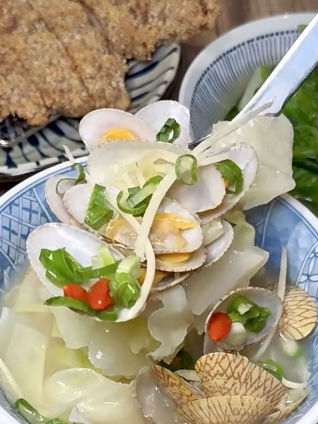 外國朋友來台北必吃05「忠青商行」蝦仁飯