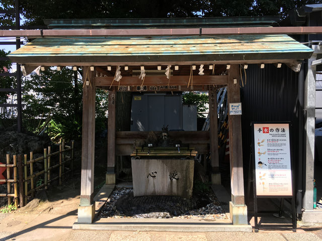探索東京四谷須賀神社：寧靜與傳統的完美結合