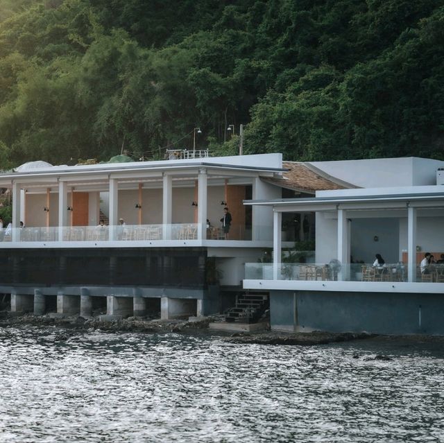 Palyn cafe & eatery Samaesarn