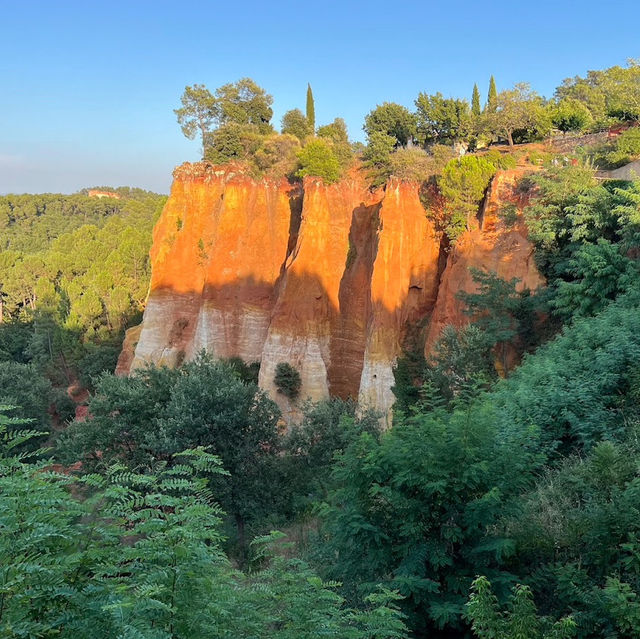 Walk Through a Kaleidoscope of Colors on the Ochre Trail in Roussillon
