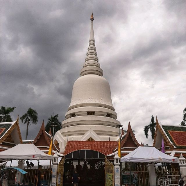 วัดพระศรีมหาธาตุวรมหาวิหาร