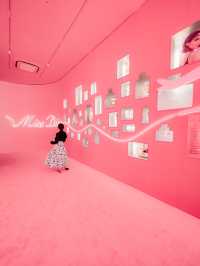 【無料で見れる！？👗】ミスディオールの展覧会が期間限定で開催中！🎨✨