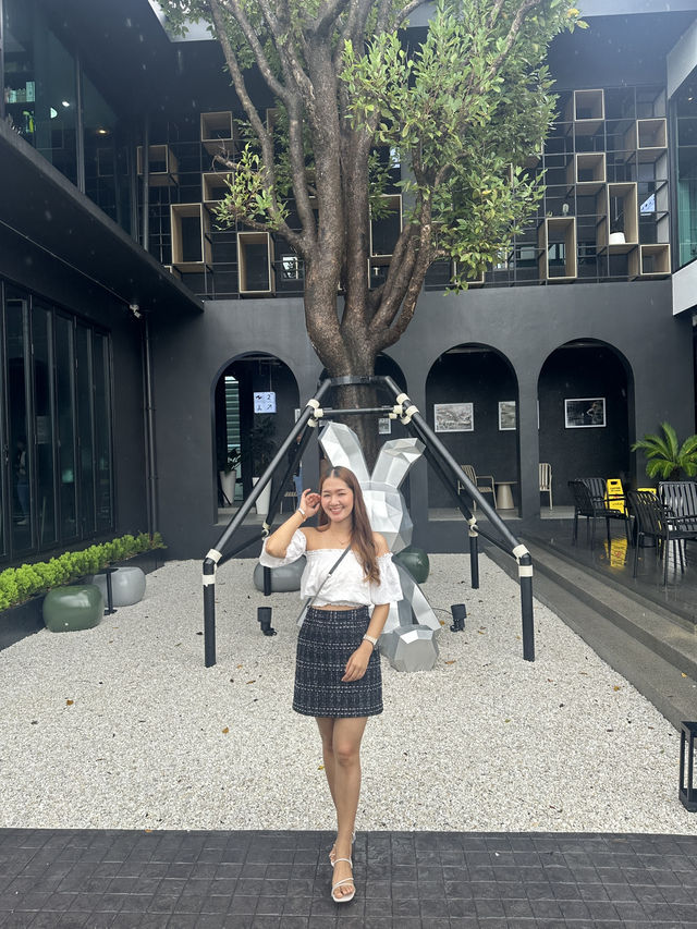 Holm Gathering ร้านอาหารเปิดใหม่ มู้ดดีมาก 🖤🤍