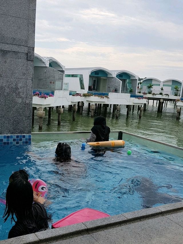 FAMILY ESCAPE :  LEXIS HIBISCUS PORT DICKSON