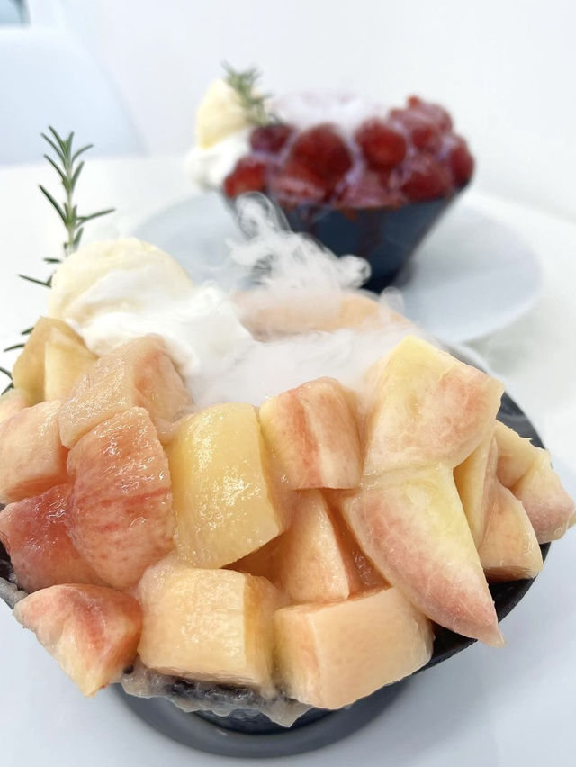 【北九州カフェ】スモークが出るかき氷⁉️演出がお洒落なカフェ✨️