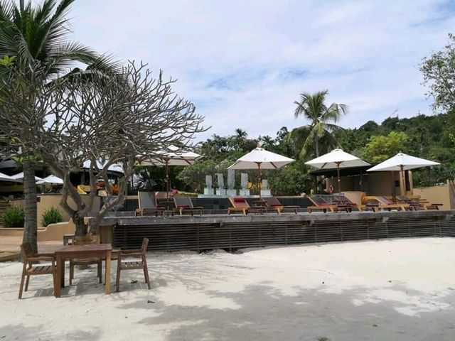 รีวิว Paradee resort อ่าวกิ่ว