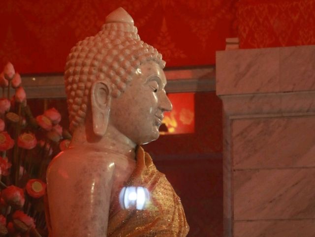 เที่ยวสักการะ ที่วัดมกุฏคีรีวัน