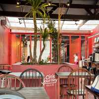 คาเฟ่นิทรรศการแห่งถนนปัตตานีภิรมย์