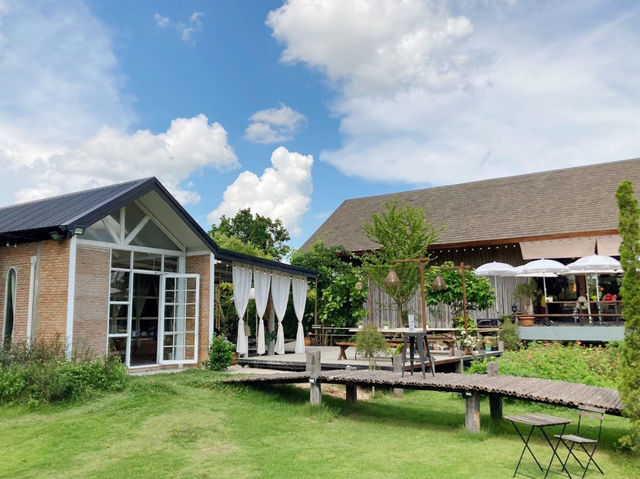 Warichjitra - วริจ​จิตรา​ คาเฟ่​ & ฟาร์ม