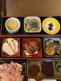 【福岡ランチ】はかた地鶏や宮崎日南鶏をテーブルで炭焼き焼きで食べられるお店🐓