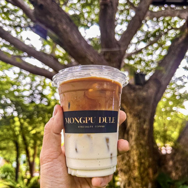 คาเฟ่ในสวนบรรยากาศสุดชิล