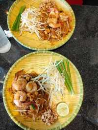 ผัดไทยร้านอร่อยข้าง กทม.1