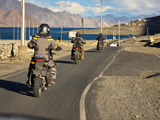 ทะเลสาบน้ำเค็มที่สูงที่สุดใน Lah Ladakh🇮🇳🐫