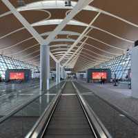 รีวิวสนามบิน Shanghai Pudong