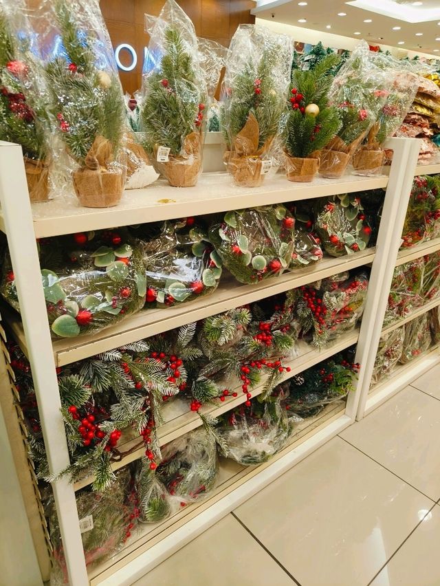 Holiday Cheer Starts Here: Explore Kaison’s Christmas Collection