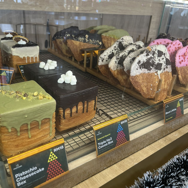 Another day trip, another cafe trip