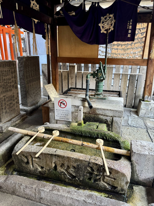 ミナミのパワースポット、法善寺。