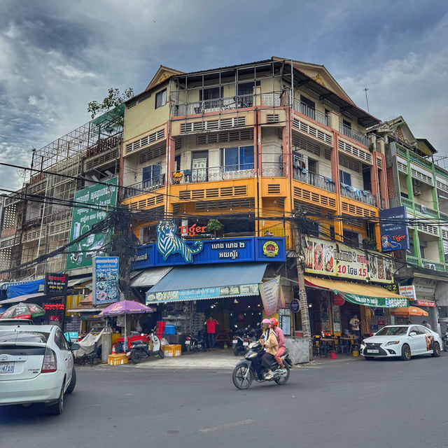 Phnom Penh: Two Days, Tuk Tuks, and Tasty Treats