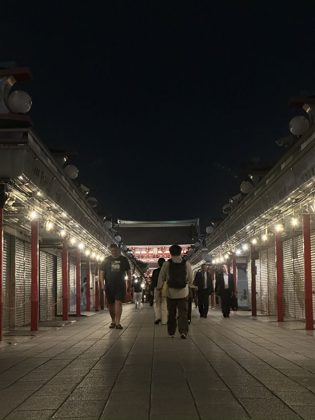 Immerse Yourself in Tradition at Sensoji Temple, Tokyo