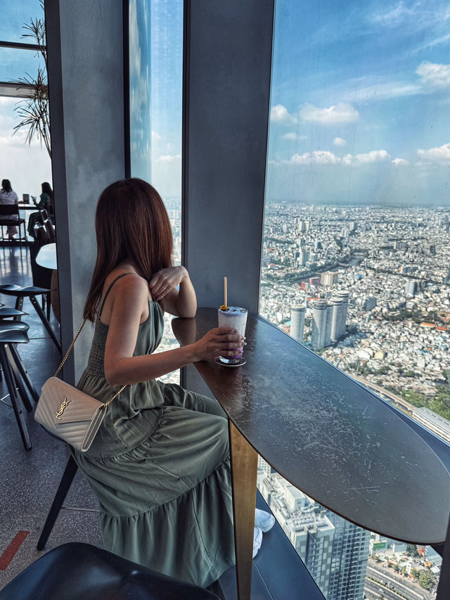 Stunning view lounge in the sky☁️