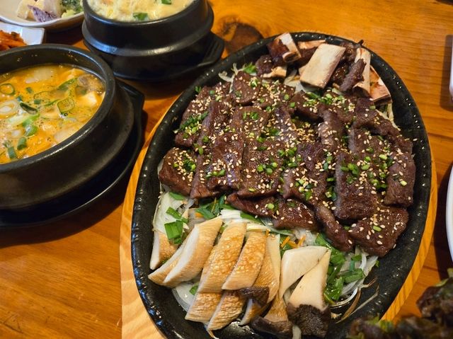 양주 저수지 뷰가 멋진 한옥 한정식 ' 산아래 강토 전라도 밥상 ' ❤️