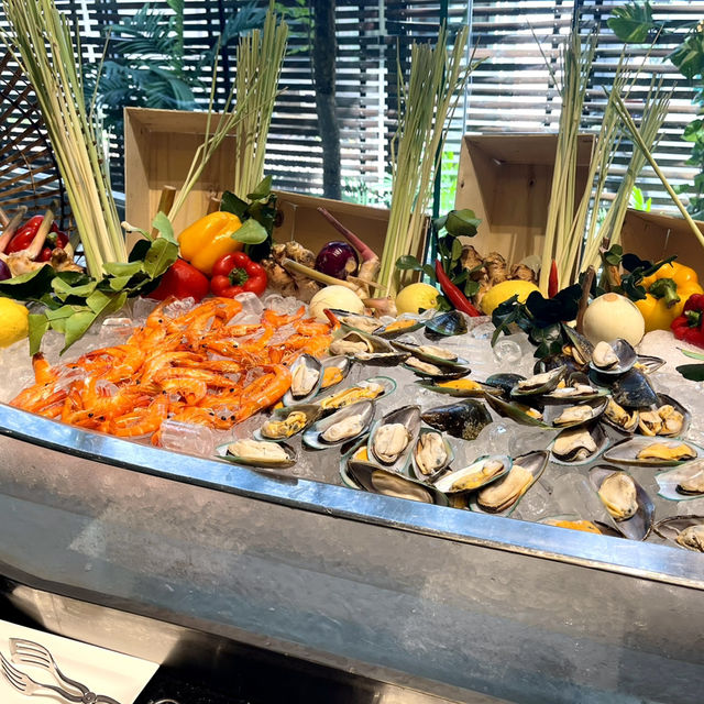 ✨204 Bistro บุฟเฟ่ต์นานาชาติ Swissotel Bangkok 
