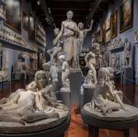 Gallery of the Academy of Florence
