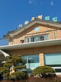 든든하고 정겨운 분위기에 시골우렁쌈밥 🥄 야외 데이트 장소로 어때요?