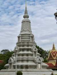 A Photographer’s Paradise – Capturing the Royal Palace of Cambodia