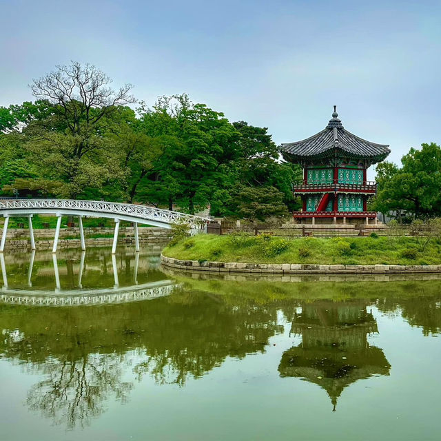 Timeless Elegance: A Day at Gyeongbokgung Palace