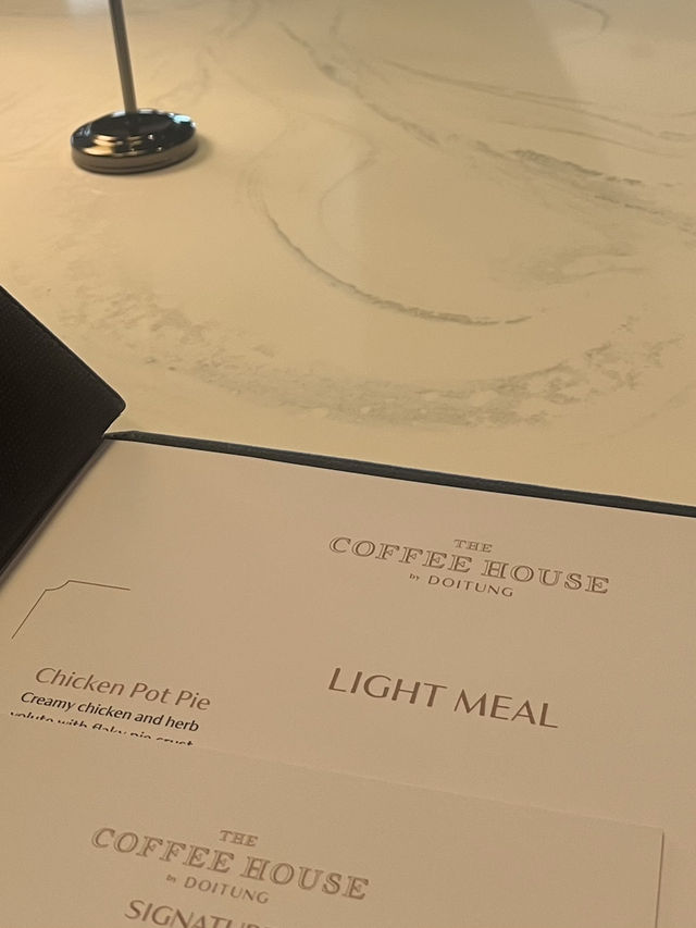 【Bangkok】ワンバンコクの隠れカフェ☕️THE COFFEE HOUSE