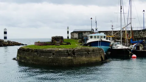 เสน่ห์ชายฝั่งที่ Carnlough — traveler post in Ballymena