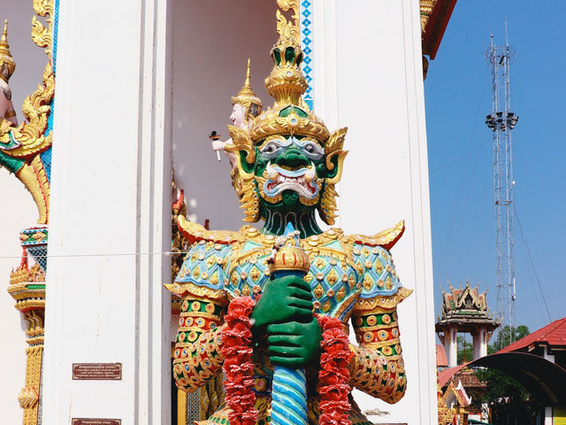 วัดดาวโด่ง