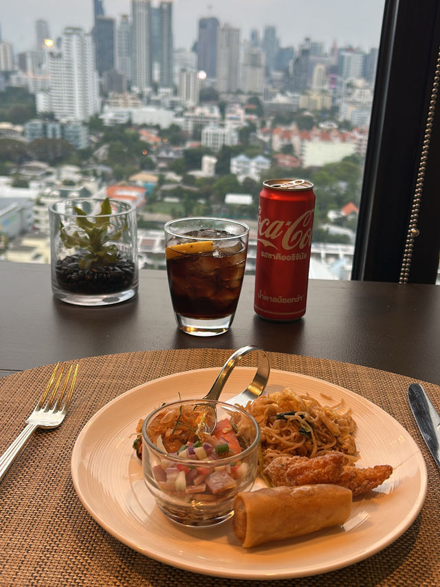 Living a hi-so stay at Grand Mercure Bangkok Atrium
