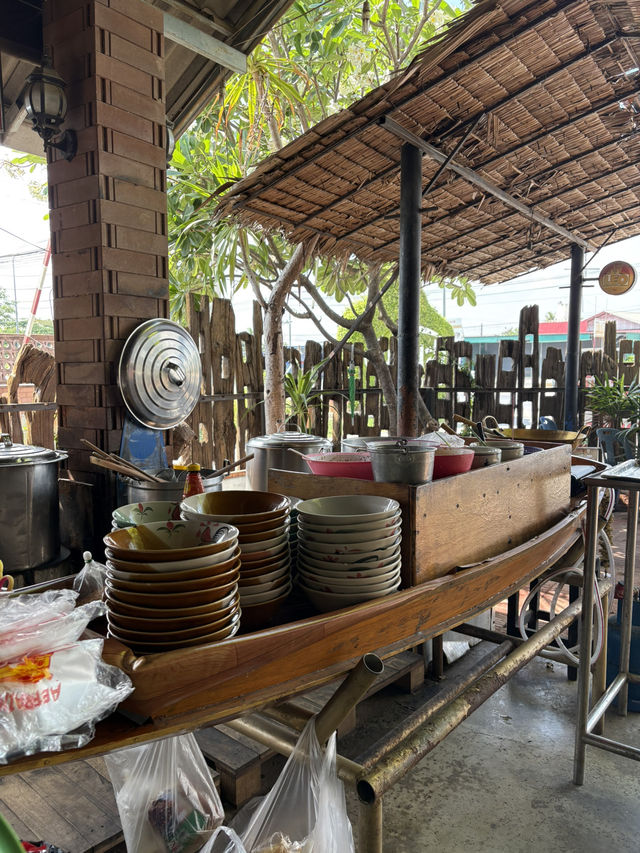 ก๋วยเตี๋ยวเรือศรีสามพราน กำแพงแสน