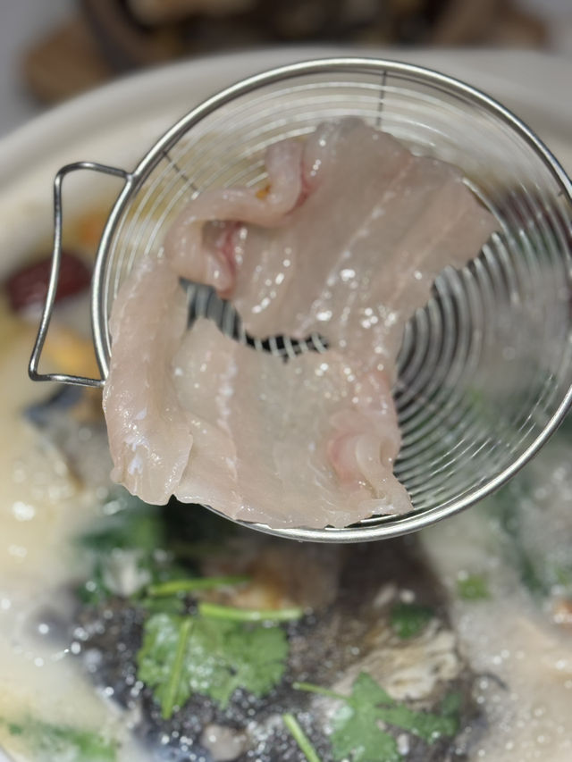 千島湖胖頭魚🐟 現點現殺現做｜保持最佳口感😋