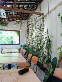 2 acres cafe