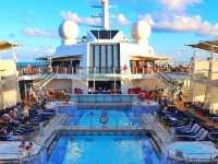 🌟 CELEBRITY EQUINOX: A Perfect Mix of Relaxation & Adventure! ⚓