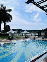 Grand Margherita Hotel: Riverside Elegance with Iconic Views