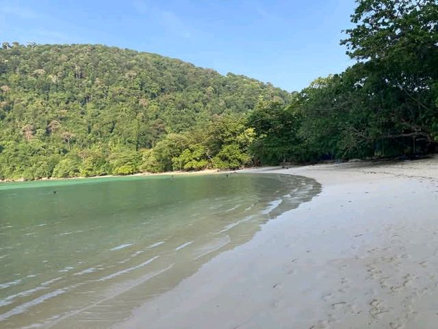 หาดไม้งาม อุทยานแห่งชาติหมู่เกาะสุรินทร์