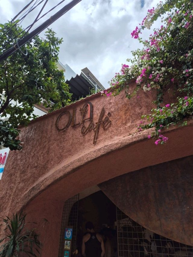 나트랑에서 만난 이색적인 핑크감성카페 Ola Cafe