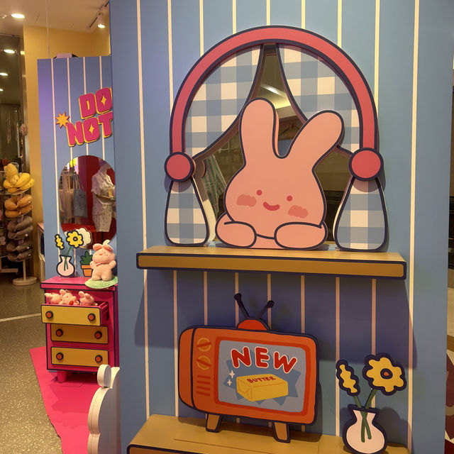 【🇰🇷：汝矣島】BUTTERの春のディスプレイ🌸